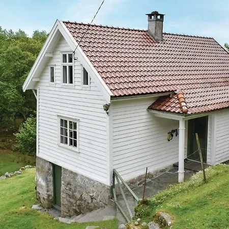 Amazing In Storeb With 5 Bedrooms And Wifi Holiday home