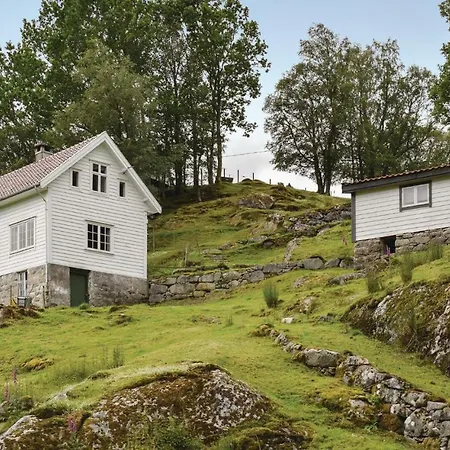 Amazing In Storeb With 5 Bedrooms And Wifi Holiday home *